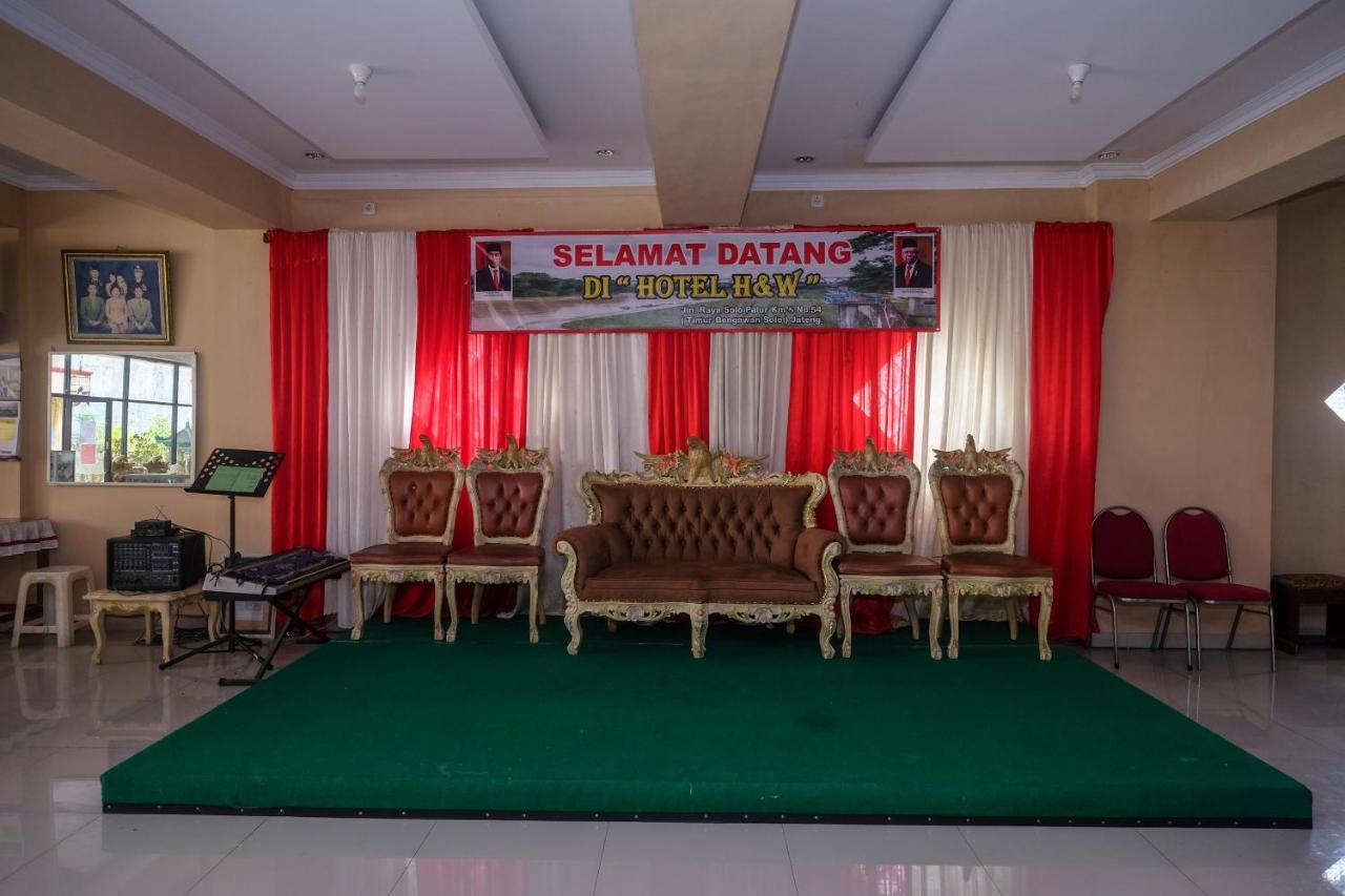 Reddoorz At H&W Hotel Solo Bagian luar foto